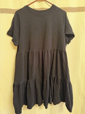 Old Navy Black Tiered Short-Sleeve Dress